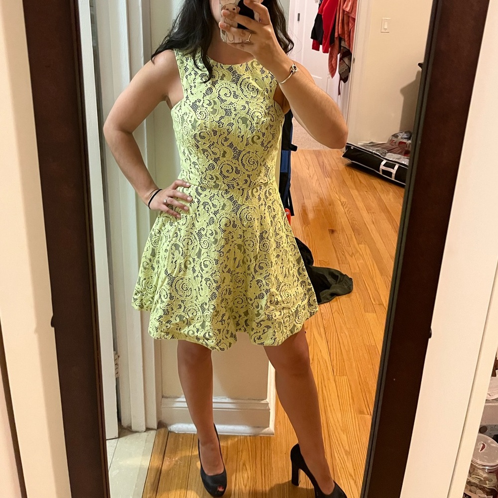 Butter Yellow dress! Perfect for a day wedding!